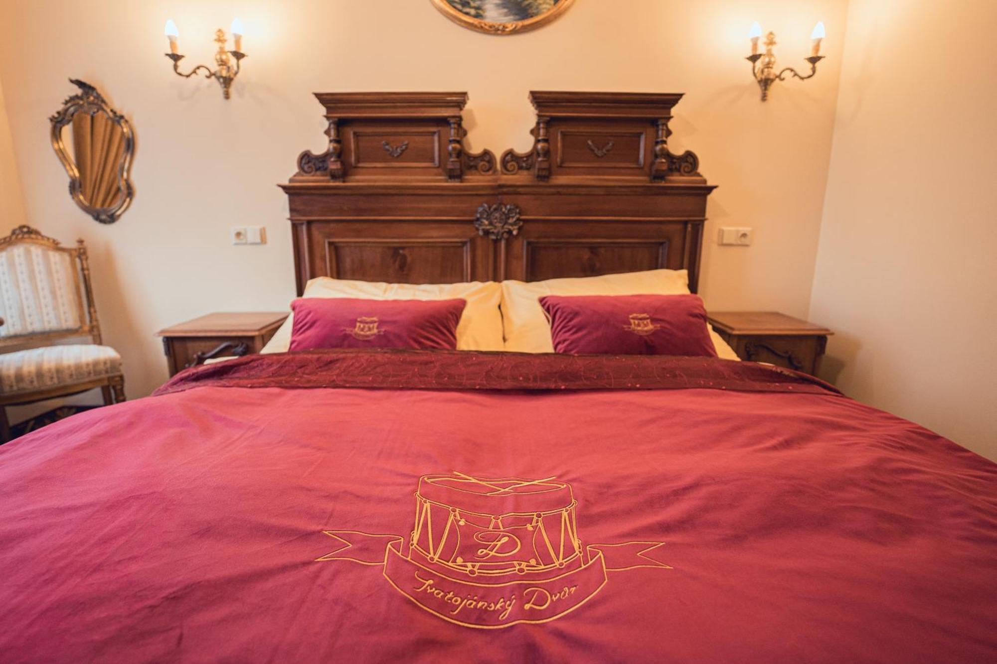 Hotel Svatojansky Dvur Prága Szoba fotó