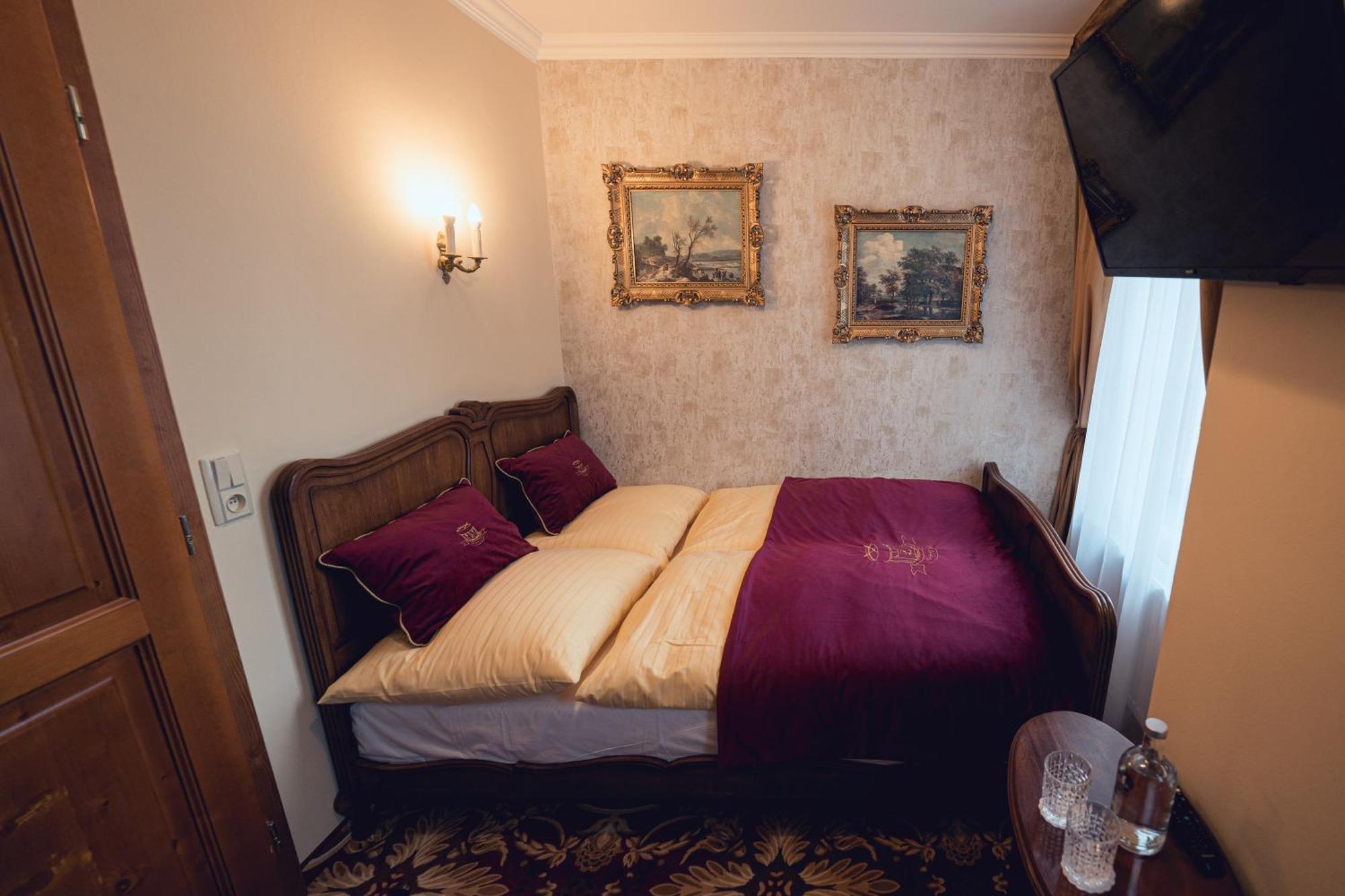 Hotel Svatojansky Dvur Prága Szoba fotó